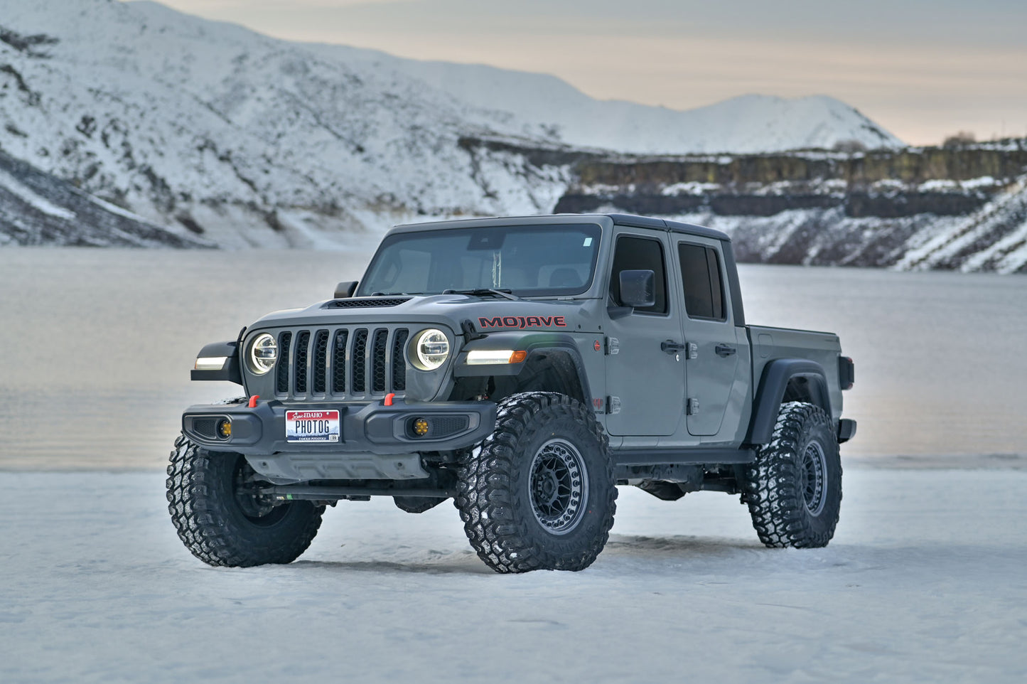 BLACK RHINO - Alpha BR008 Matte Black / Gunmetal Lip