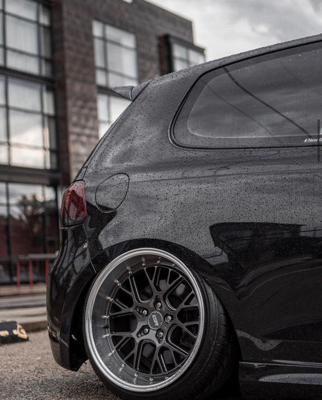 ESR WHEELS - CS Series CS11 Gloss Graphite Machined Lip