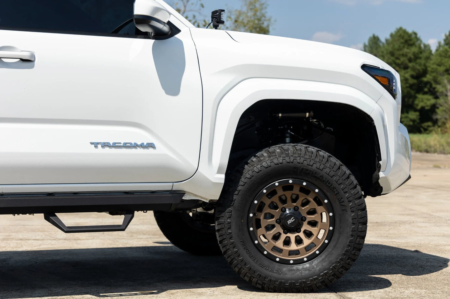 Rough Country Tires - 33x12.50R17 Overlander M/T (Mounts to 17-inch wheels)